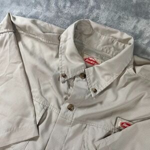 Berkley Fishing Shirt Men's Medium Tan Gingham Vented Button Front Outdoor UPF